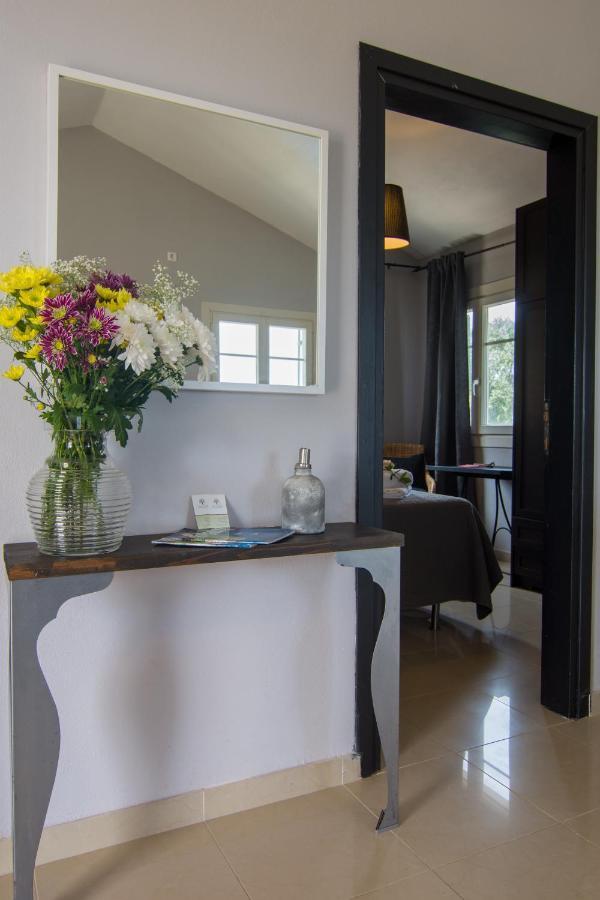 Villa Elaia Suites & Apartments No.1 ไกออส ภายนอก รูปภาพ